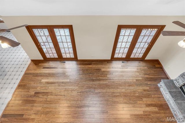 133 Pinnacle Point Drive, Hillsboro, IL 62049