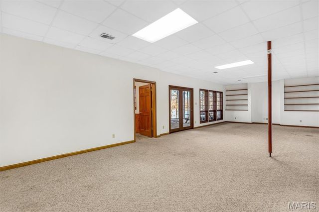 133 Pinnacle Point Drive, Hillsboro, IL 62049