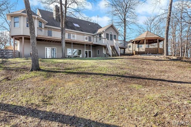 133 Pinnacle Point Drive, Hillsboro, IL 62049