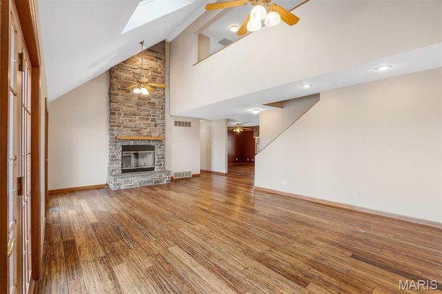 133 Pinnacle Point Drive, Hillsboro, IL 62049