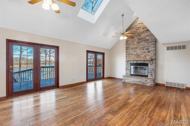 133 Pinnacle Point Drive, Hillsboro, IL 62049