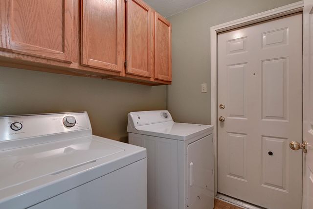 804 Canyon Bend RD, Pflugerville, TX 78660