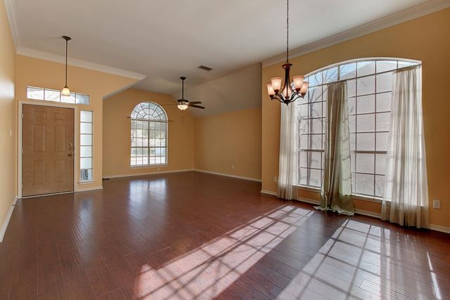 804 Canyon Bend RD, Pflugerville, TX 78660