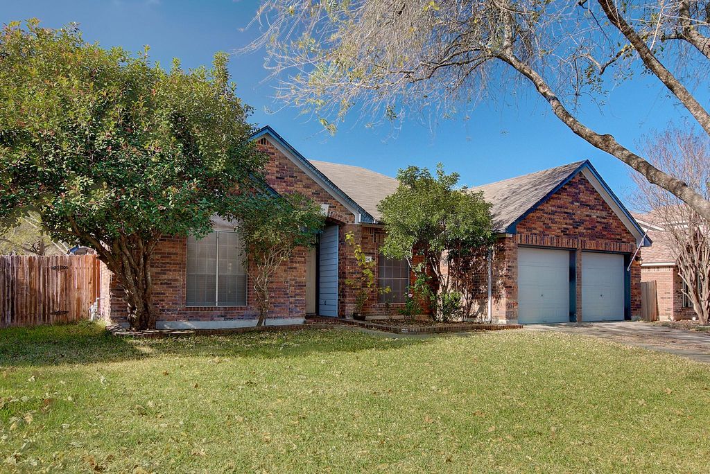 804 Canyon Bend RD, Pflugerville, TX 78660