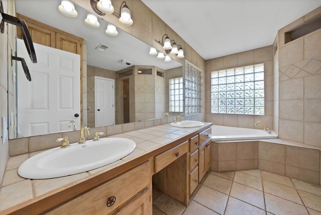 1815 Newport Road, Weatherford, TX 76086