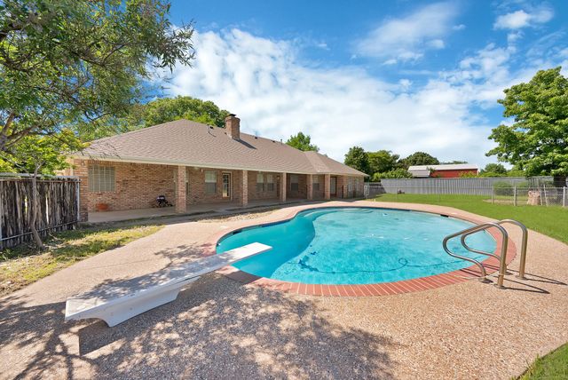 1815 Newport Road, Weatherford, TX 76086