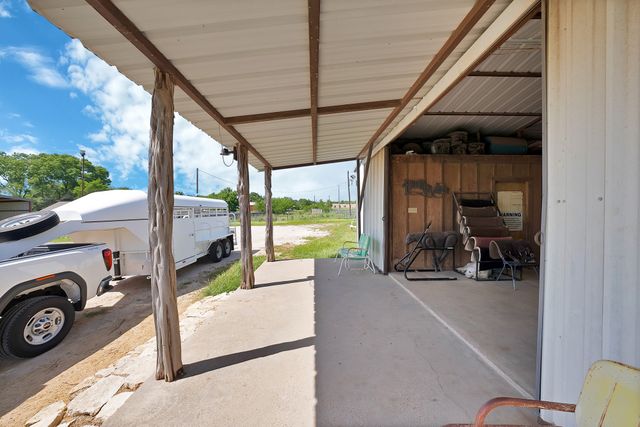 1815 Newport Road, Weatherford, TX 76086