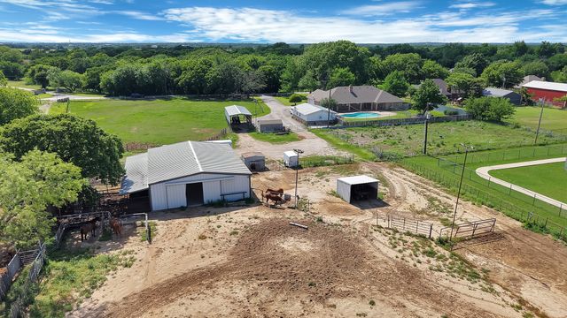 1815 Newport Road, Weatherford, TX 76086