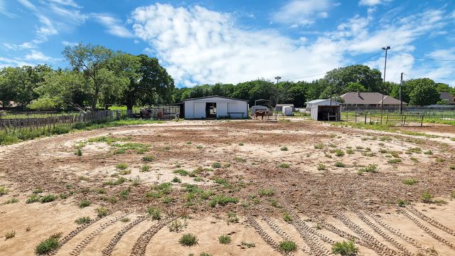 1815 Newport Road, Weatherford, TX 76086