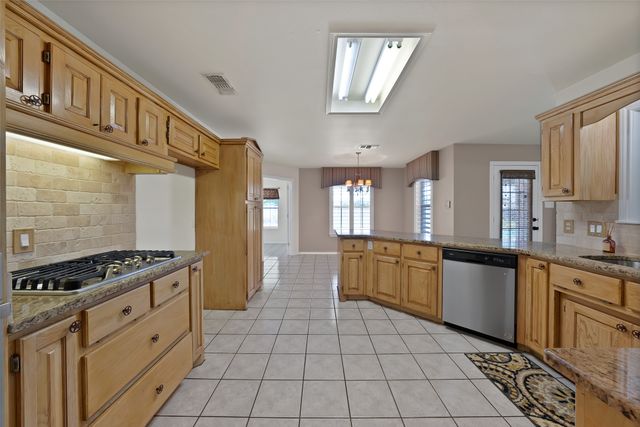 1815 Newport Road, Weatherford, TX 76086