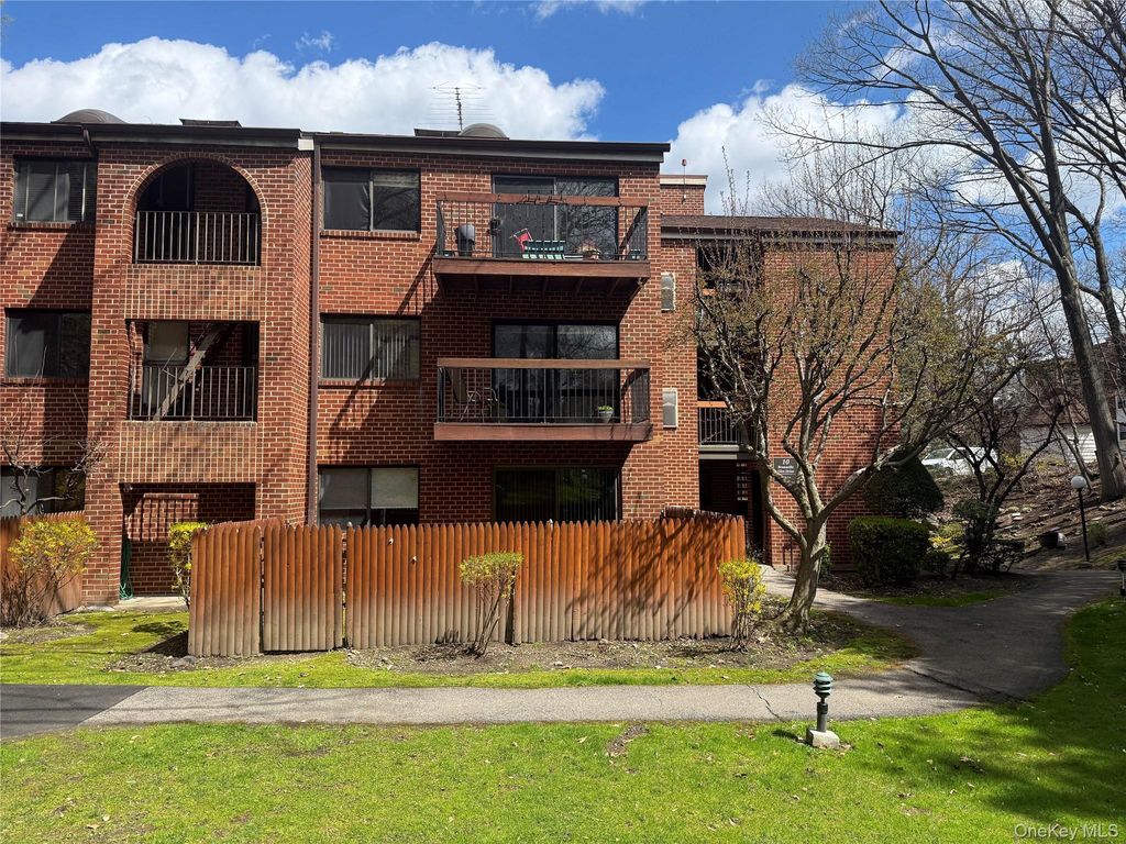 10 Bronxville Glen Drive 1, Bronxville, NY 10708