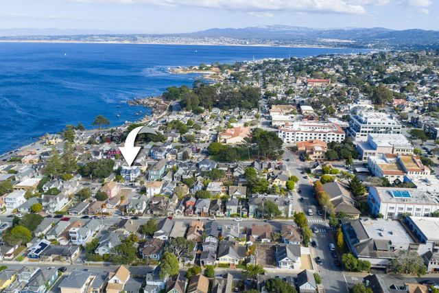 127 16th Street, Pacific Grove, CA 93950