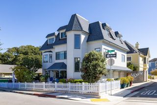 127 16th Street, Pacific Grove, CA 93950