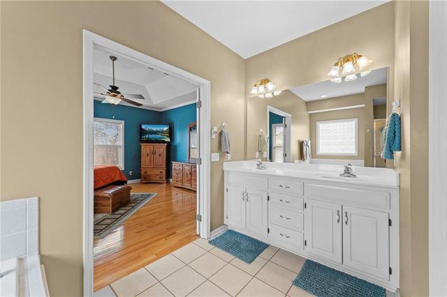 13175 Woodridge Drive, Platte City, MO 64079