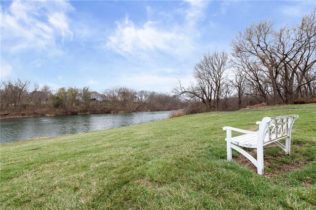 13175 Woodridge Drive, Platte City, MO 64079