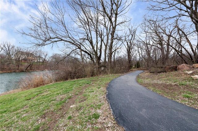 13175 Woodridge Drive, Platte City, MO 64079