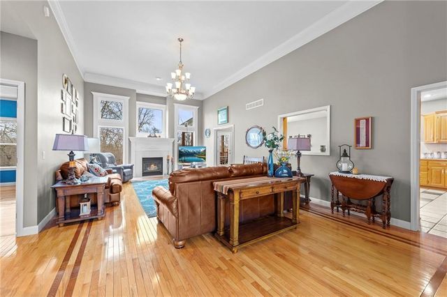 13175 Woodridge Drive, Platte City, MO 64079