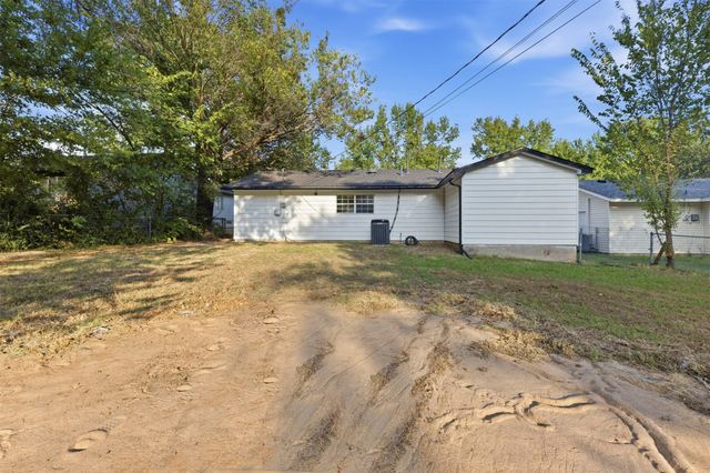 2332 S Poplar Street, Sapulpa, OK 74066