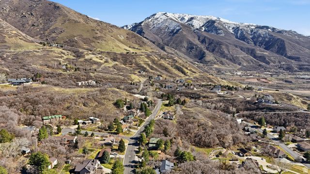 6313 S BYBEE DR, Uintah, UT 84403