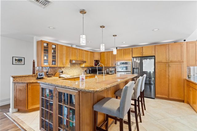 2935 NW 11th Terrace, Wilton Manors, FL 33311