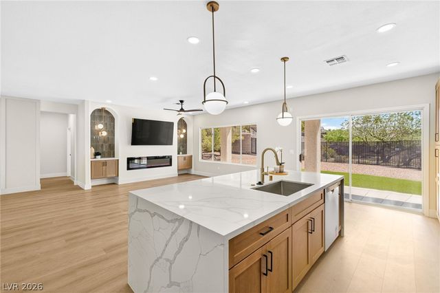 1651 Danbury Crossing Drive, Henderson, NV 89052
