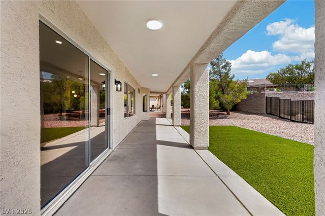 1651 Danbury Crossing Drive, Henderson, NV 89052