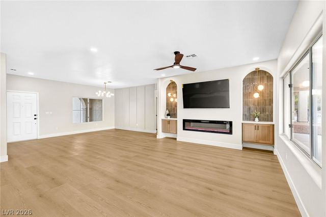 1651 Danbury Crossing Drive, Henderson, NV 89052