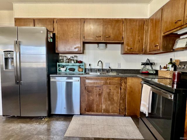 108 N Oak Street, Orleans, IN 47452
