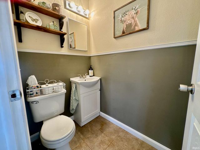 108 N Oak Street, Orleans, IN 47452