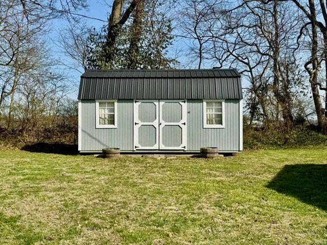 108 N Oak Street, Orleans, IN 47452