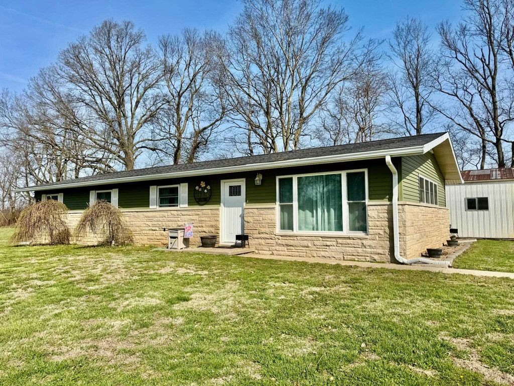 108 N Oak Street, Orleans, IN 47452