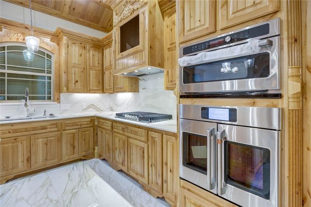 4326 Pecan Valley Dr, Corpus Christi, TX 78413