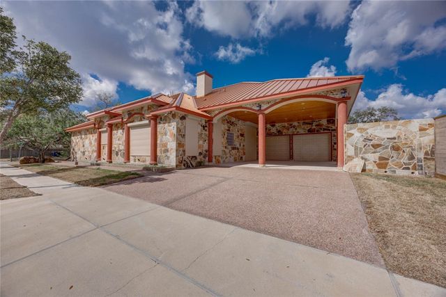 4326 Pecan Valley Dr, Corpus Christi, TX 78413