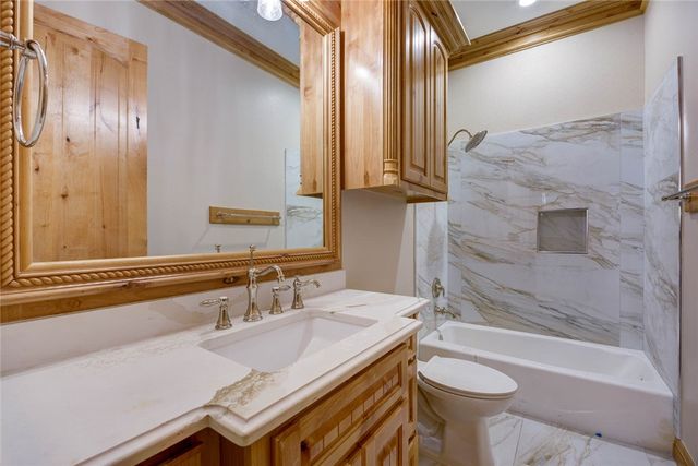 4326 Pecan Valley Dr, Corpus Christi, TX 78413