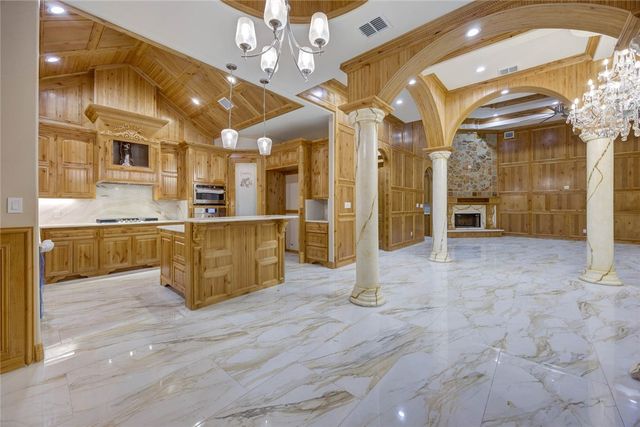 4326 Pecan Valley Dr, Corpus Christi, TX 78413