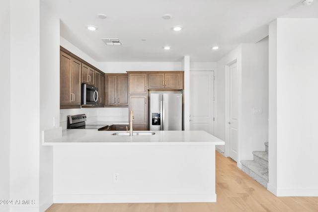 11300 N CASA DEGA Drive 1068, Surprise, AZ 85388