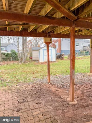 9212 LANDGREEN ST, Manassas, VA 20110