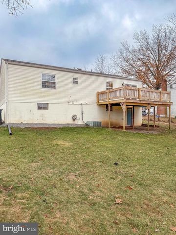 9212 LANDGREEN ST, Manassas, VA 20110