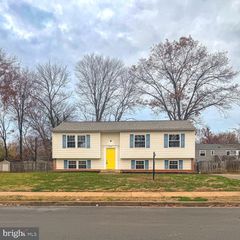 9212 LANDGREEN ST, Manassas, VA 20110