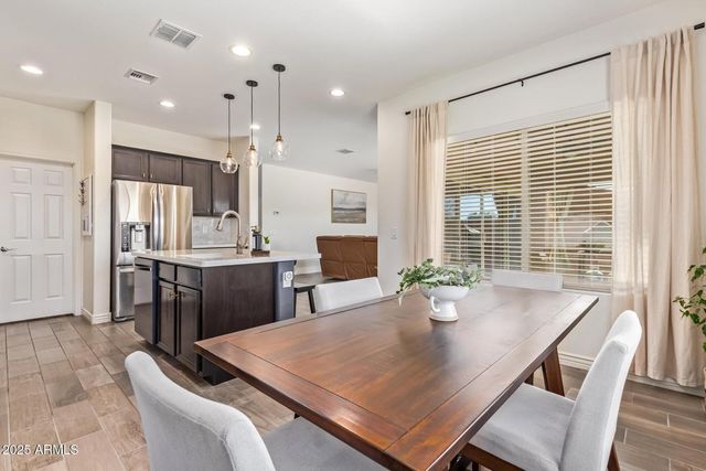 2756 E Hickory Street, Gilbert, AZ 85298
