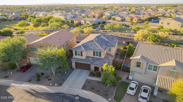 2756 E Hickory Street, Gilbert, AZ 85298
