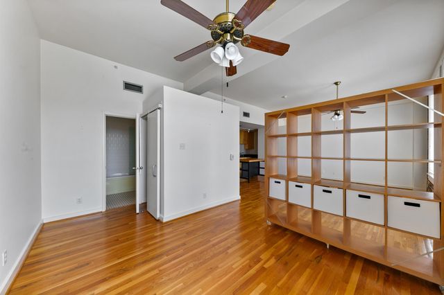 915 Franklin Street 6F, Houston, TX 77002