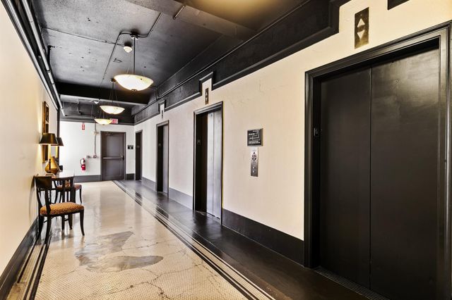 915 Franklin Street 6F, Houston, TX 77002