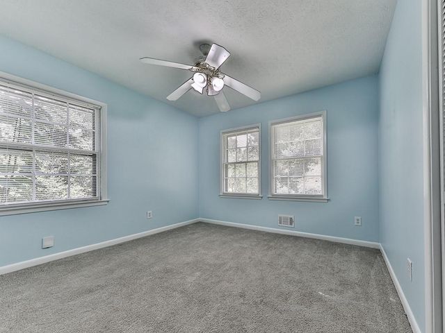 2005 Knightsbridge Road NW, Kennesaw, GA 30144