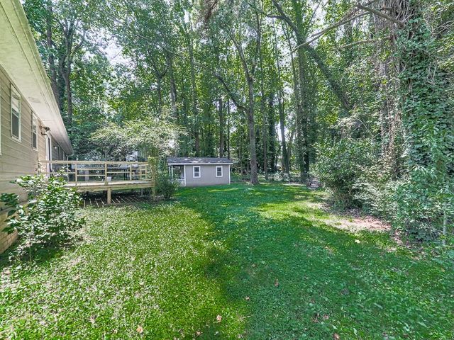 2005 Knightsbridge Road NW, Kennesaw, GA 30144