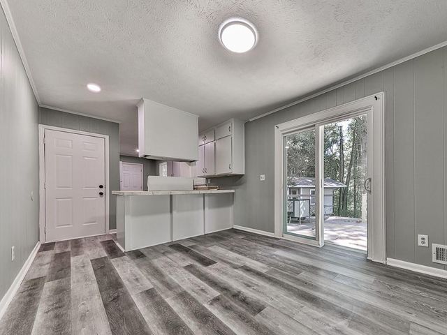 2005 Knightsbridge Road NW, Kennesaw, GA 30144