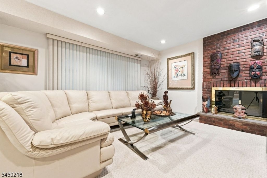 18 Druid Hill Dr, Parsippany-troy Hills Twp., NJ 07054 — photo 2