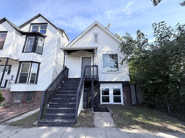 6835 S Champlain Avenue, Chicago, IL 60637