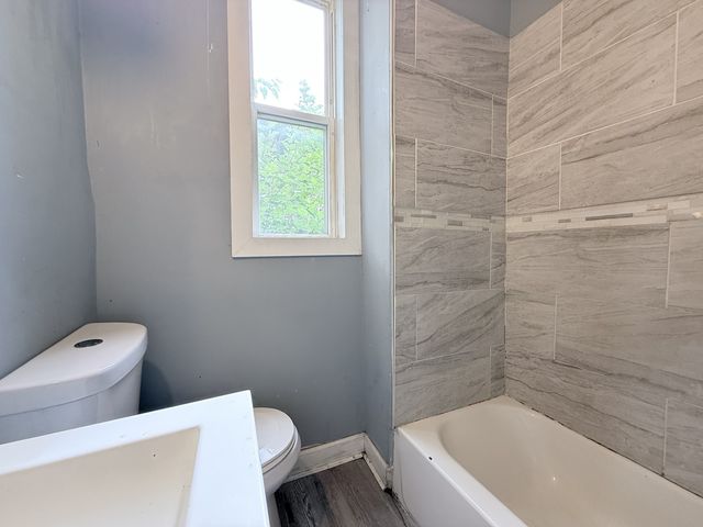 6835 S Champlain Avenue, Chicago, IL 60637