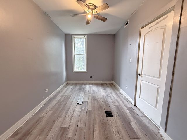 6835 S Champlain Avenue, Chicago, IL 60637